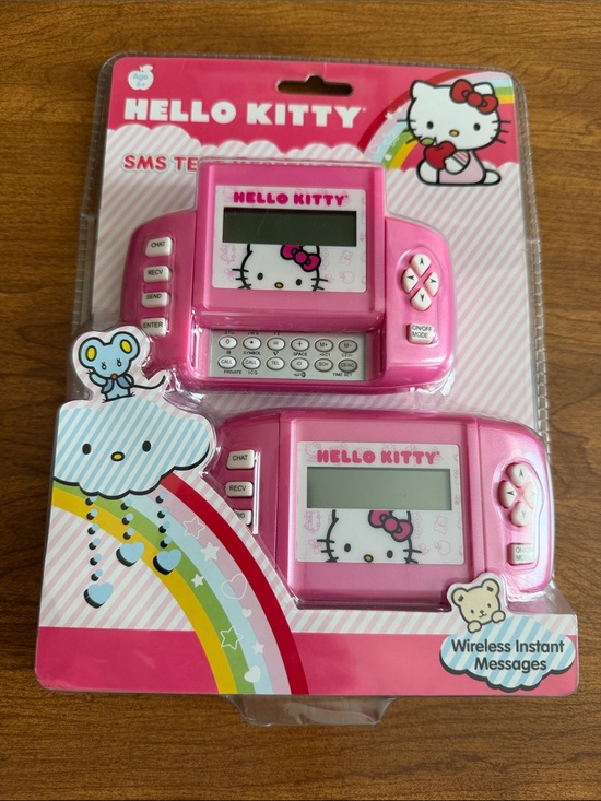 Hello Kitty Other - Hello Kitty Pink Twin Wireless Message Playset